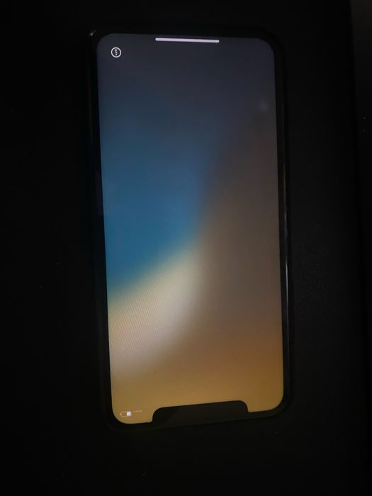 Продам Iphone XR 128гб ios 18 70%