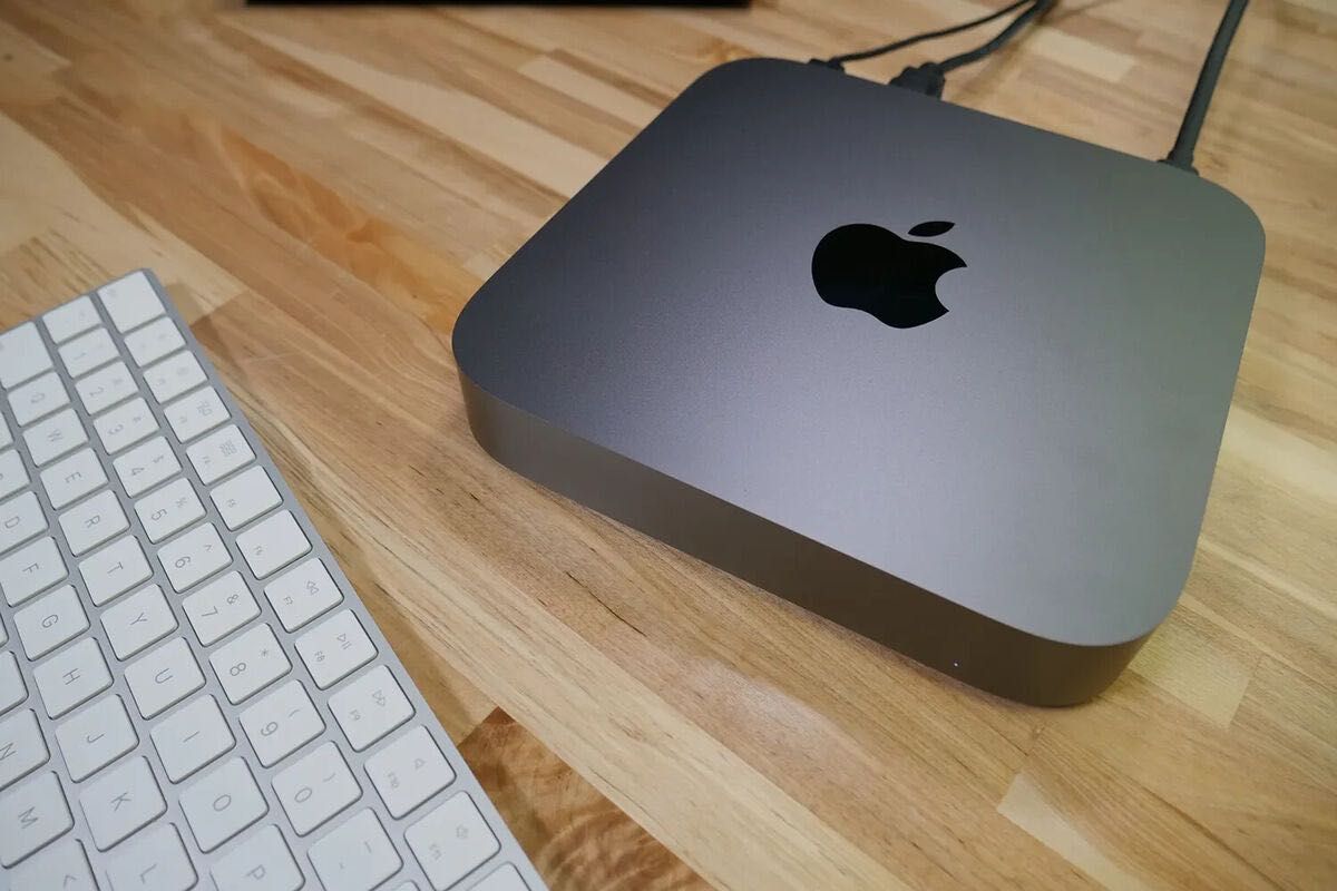 Apple Mac Mini из США (2018) 3.2Ghz 6 Core i7. macOS 15 Sequoia. 5K