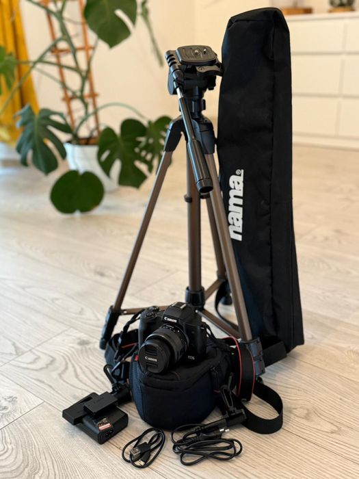 Canon EOS M50 + accesorii