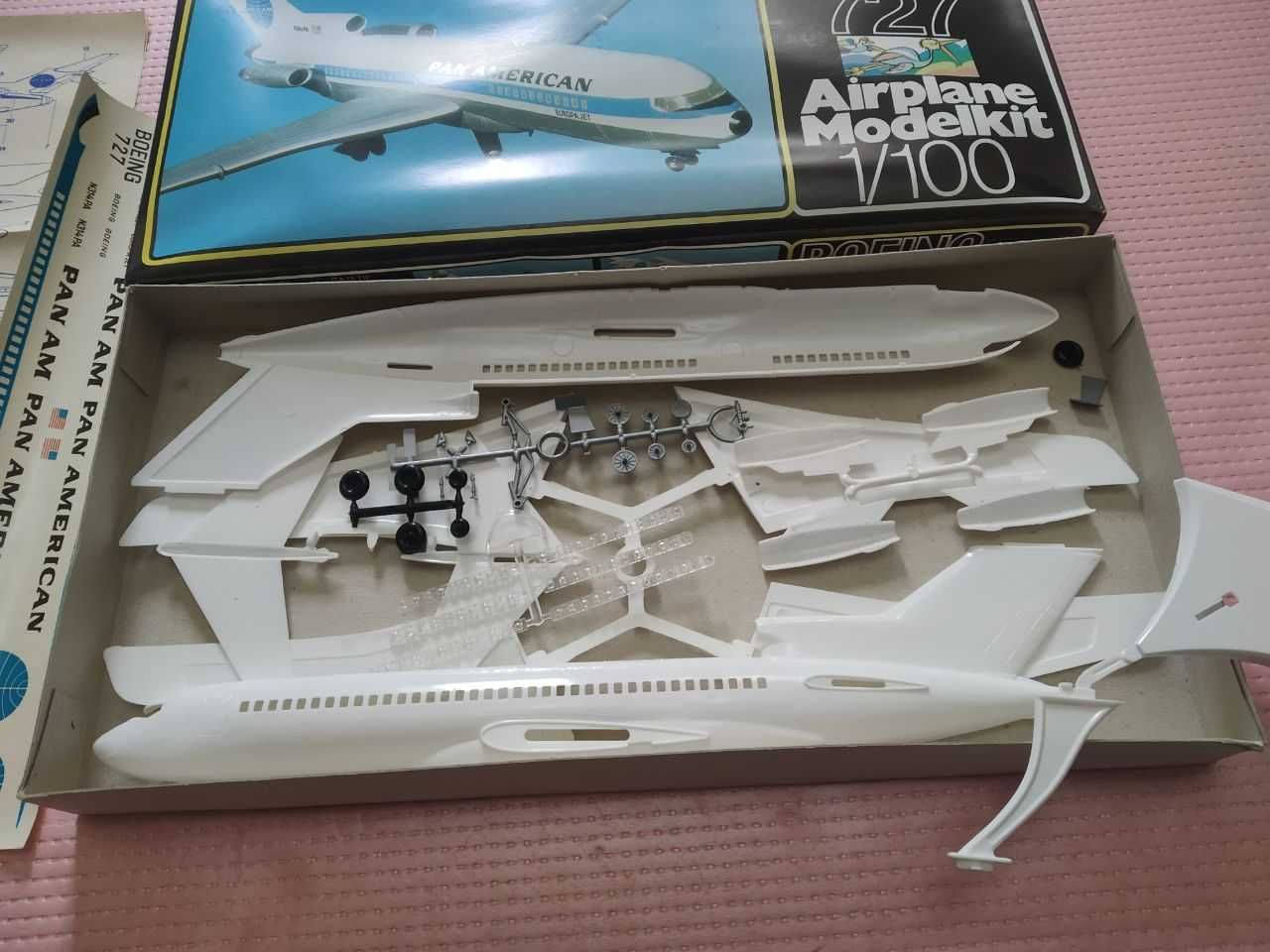 Boeing-727. Сборная модель самолета. 1:100.  ГДР. 1980-е.