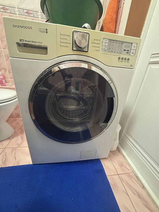 Продам стиральную машину