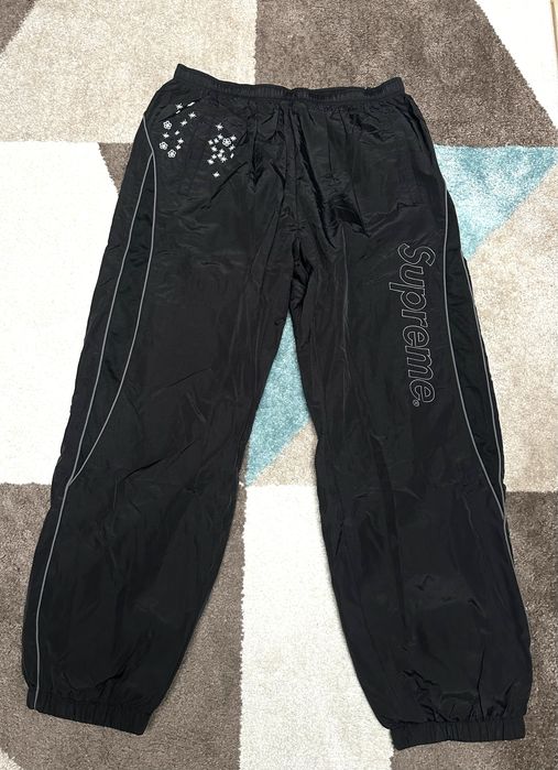 Supreme AOI Glow in the Dark / M