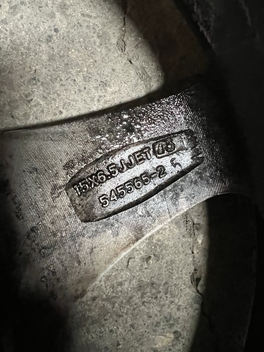 Лети джанти 15 цола, 5х112 с втулки за централен отвор 57.1 vag