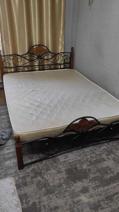 Продам кровать двуспальная