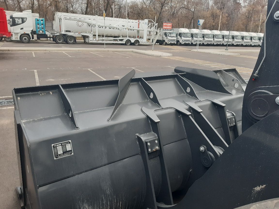 XCMG погрузчик LW300FN 1.8 куб янги 2025 версия сотувда тайёр