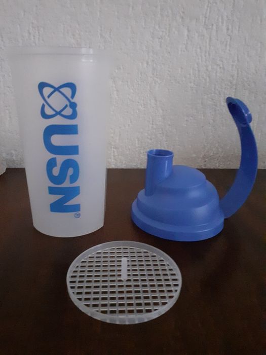 Шейкър с мрежичка за разбиване Shaker USN by Original прозрачно и сини