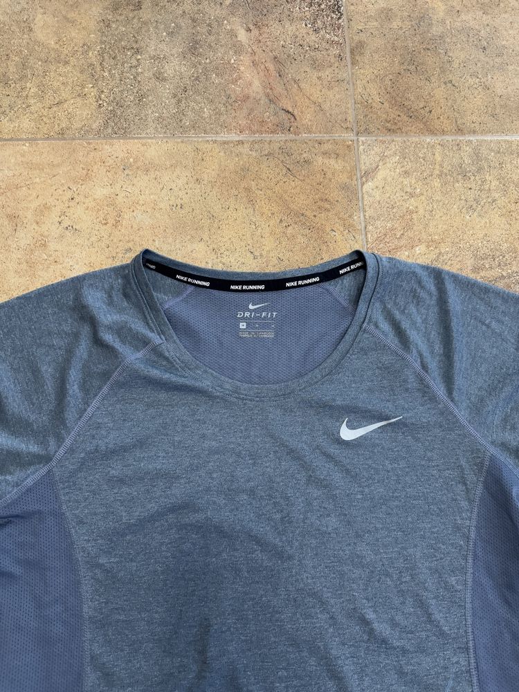 Дамска блузка Nike
