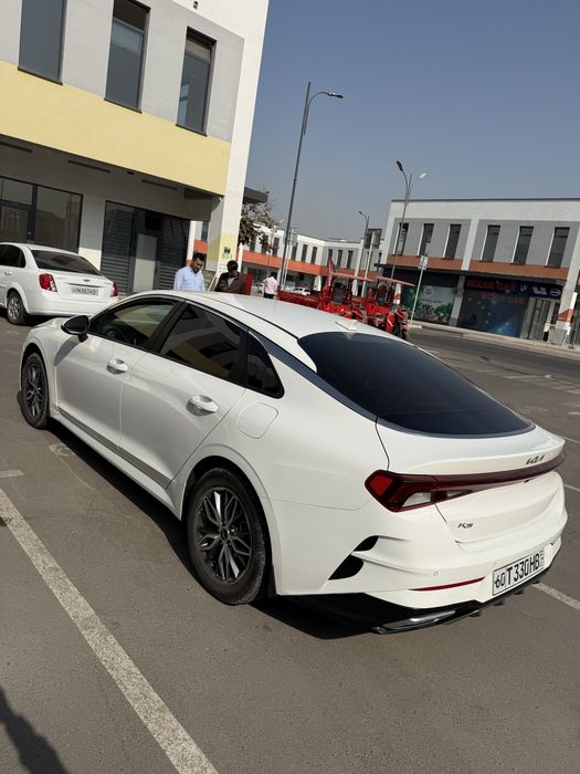 Kia k5  2 litr kapot petno krilo petno hollati zor propani bor