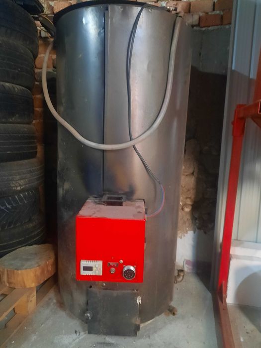 продавам котел на пелети