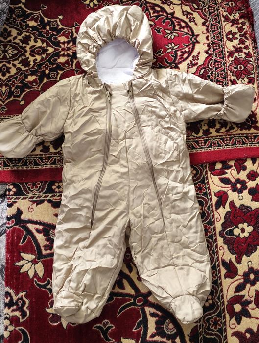 Продам осенне-весенний комбинезон