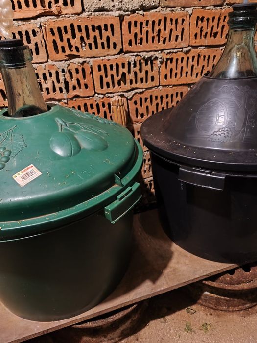 Damigeana pentru vin