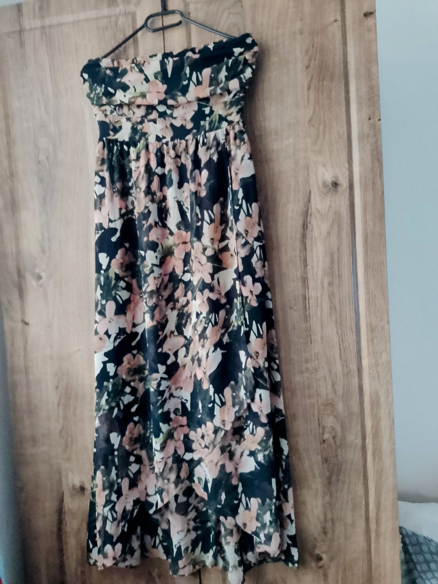 Rochie fără mâneci