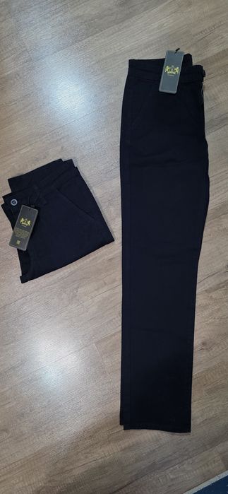 Продам школьные брюки чинос