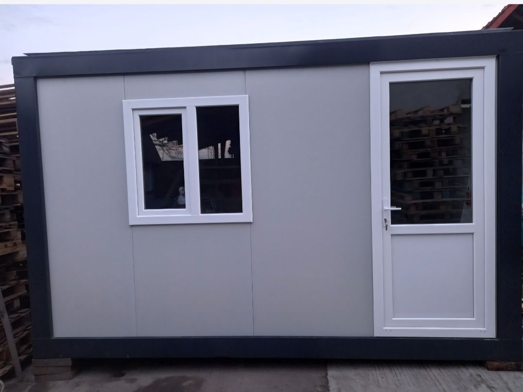 Container modular