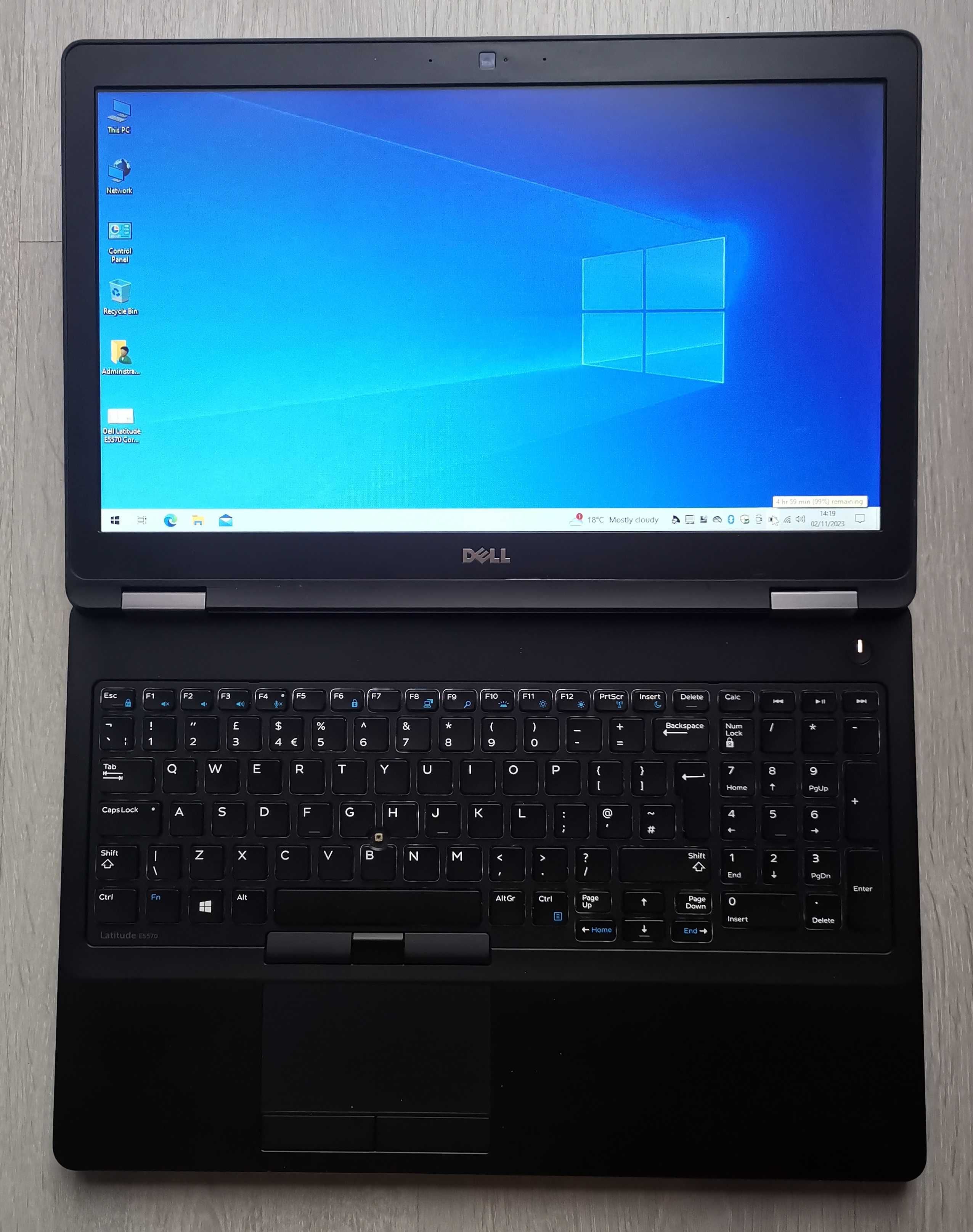 Лаптоп 15.6" Dell Latitude E5570 Windows 11 + Office 240GB SSD 4GB RAM