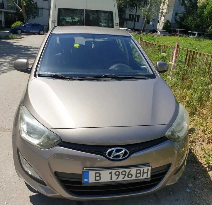 Продавам кола Hyundai i20