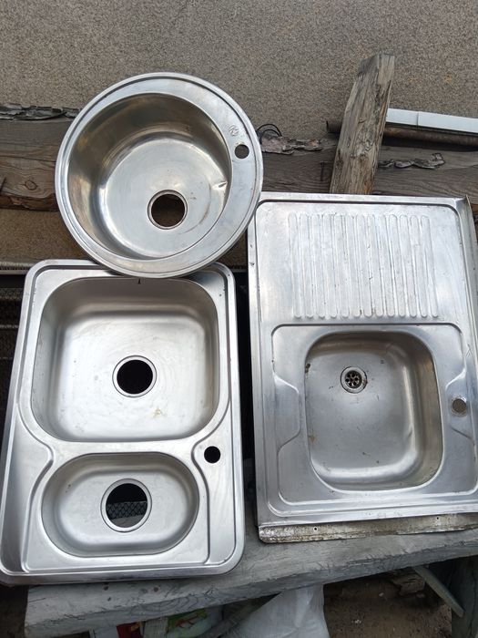 Раковина РАЗНЫЕ. Нержевейка. Харошом состояний. Разный размер. Продам.