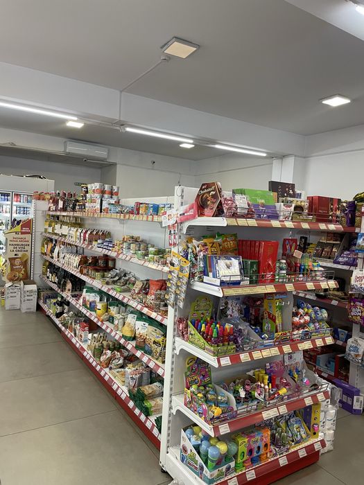 Vand rafturi metaluce magazin