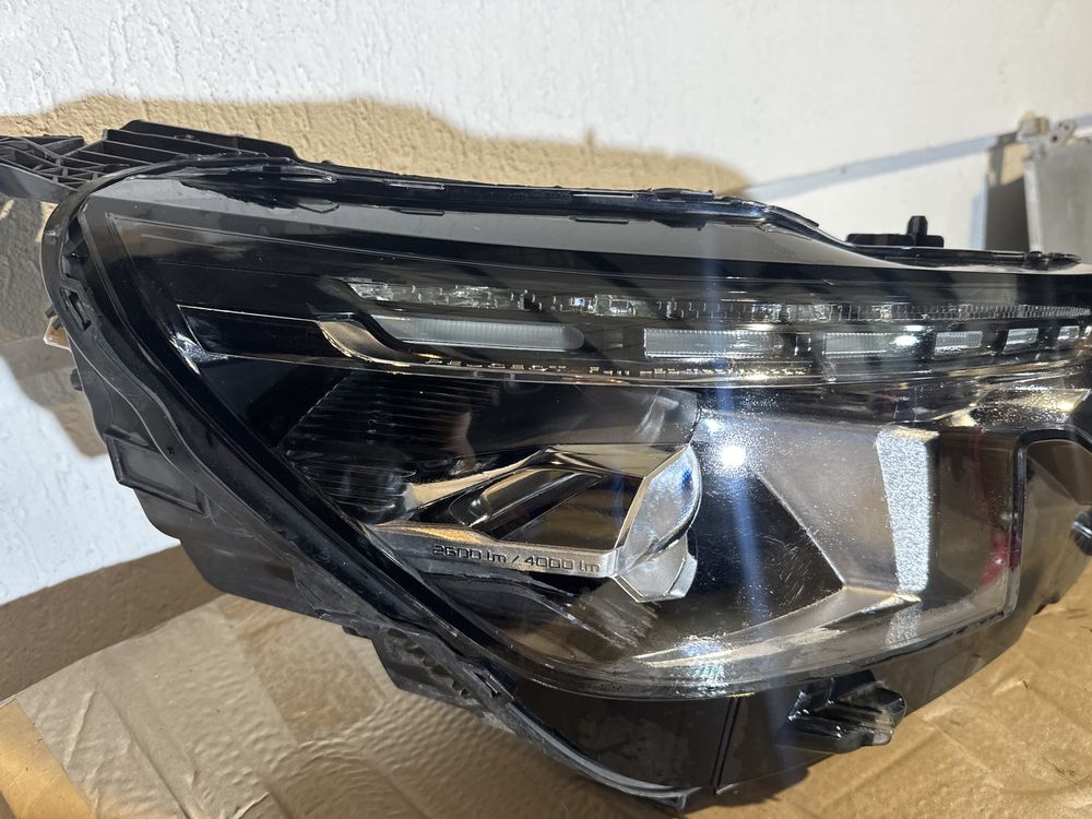 Far Dreapta Full Led Peugeot 3008 / 5008
