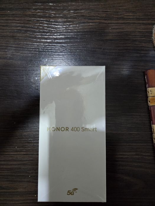 Vând Honor 400 Smart 5G