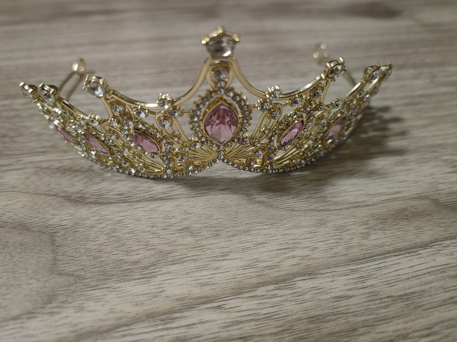Diadema mireasa tip printesa