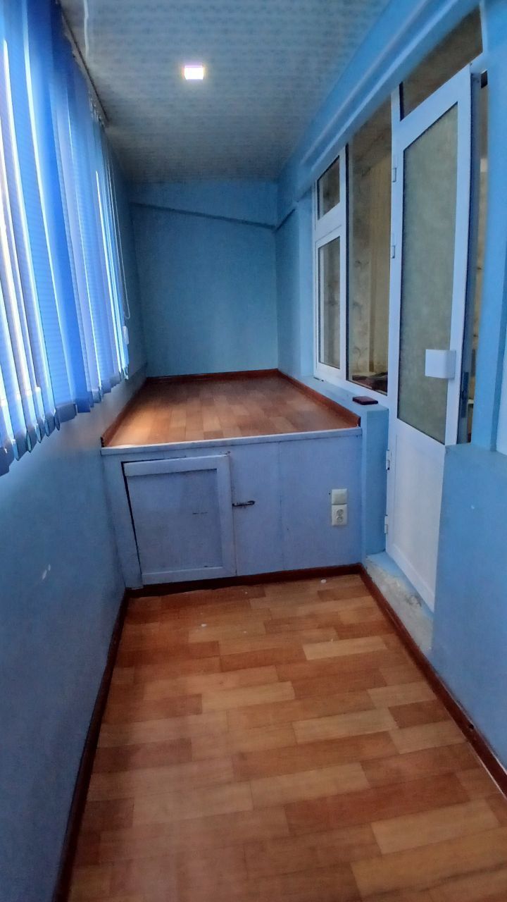 Срочно уй сотилади/Срочно продам квартиру