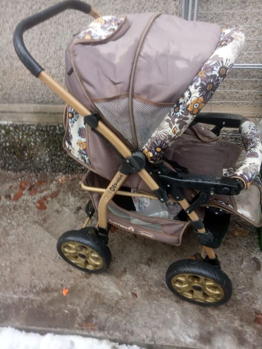Продам коляску в хорошем состоянии