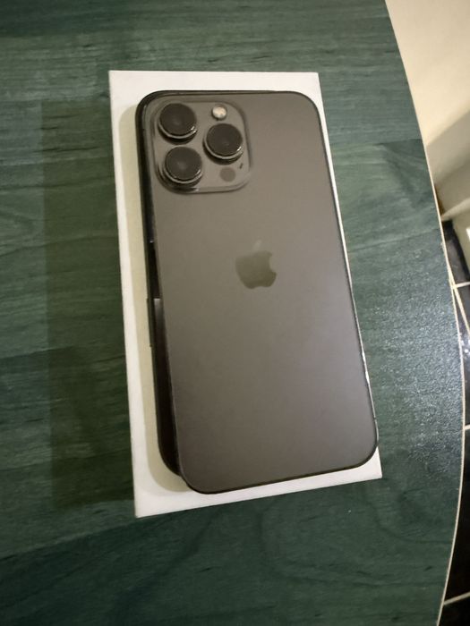 IPhone 13. Pro   Перфектен