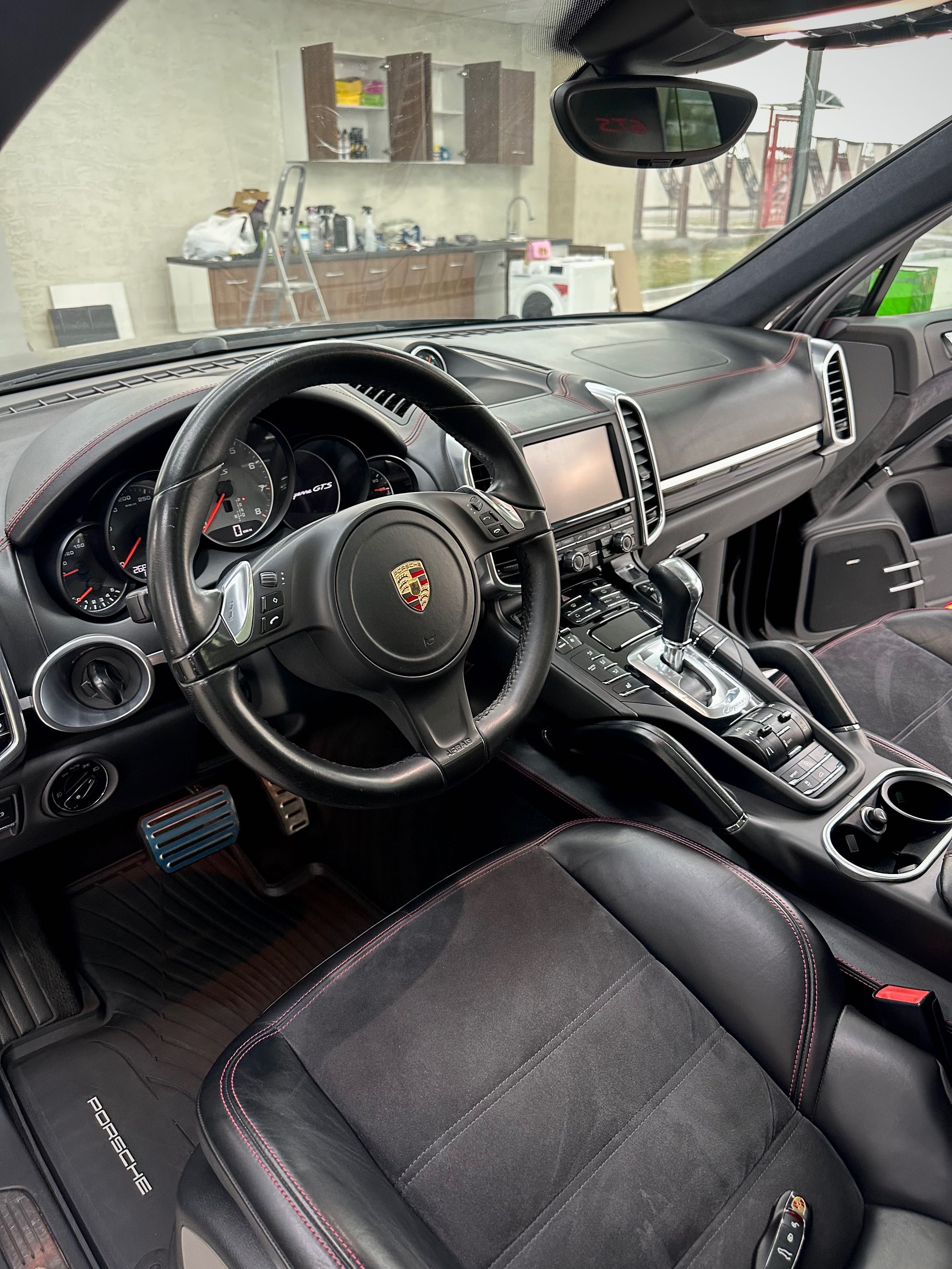 Porsche Cayenne GTS