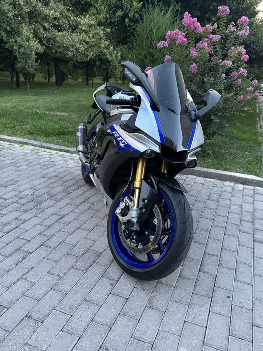 Yamaha r1m единственный в ближнем востоке