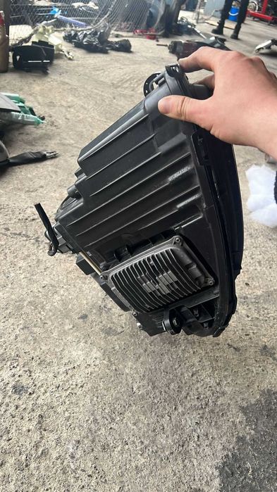 Far stanga dreapta Mercedes E Class W213 si piese