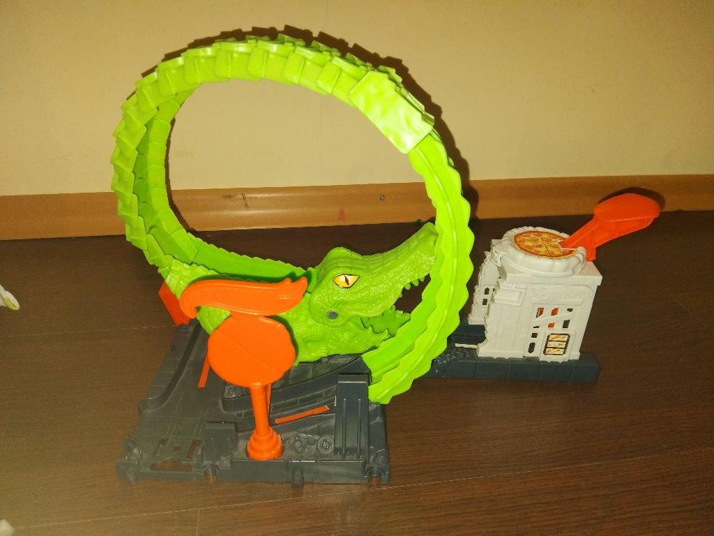 Hot wheels писти