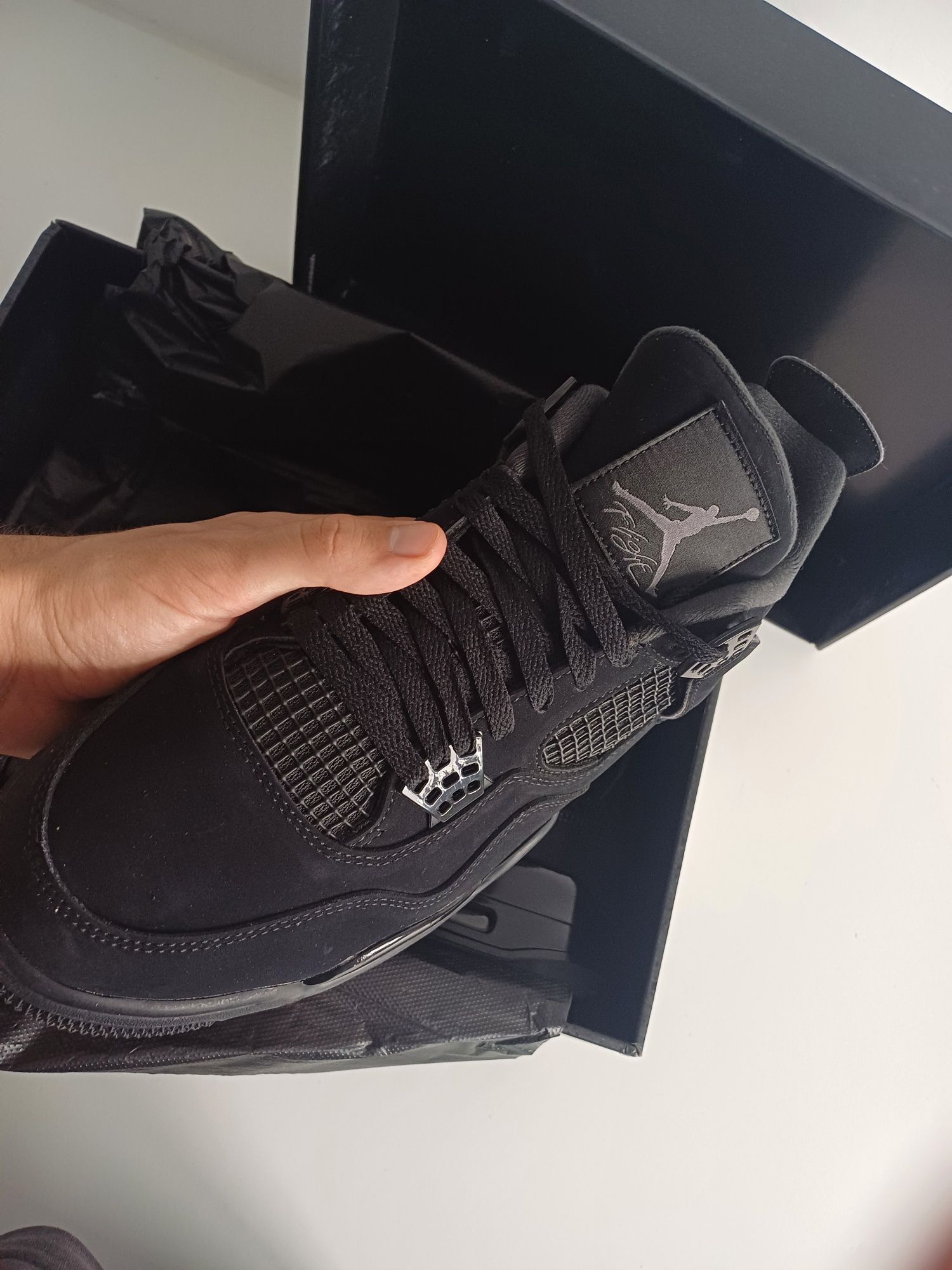 Air Jordan 4 "Black Cat"