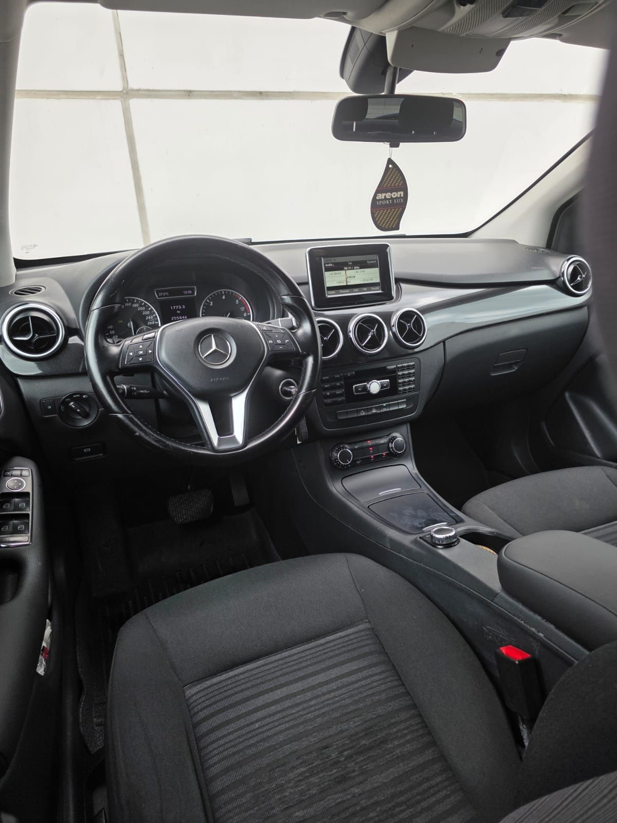 Mercedes-Benz Bclasse 1.8diesel 2014 xenon navi proprietar
