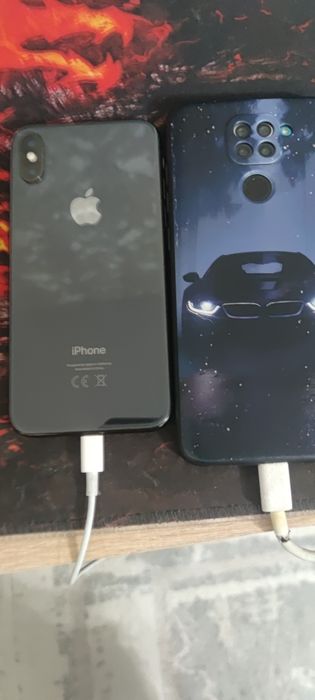 Продам телефоны под востановление