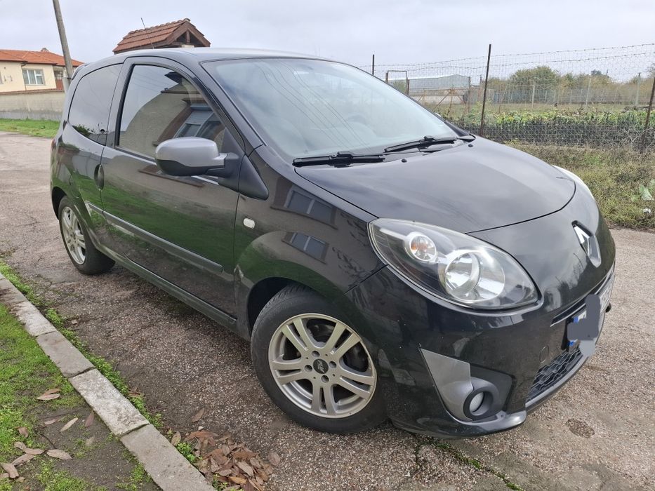 Рено Туинго 2011