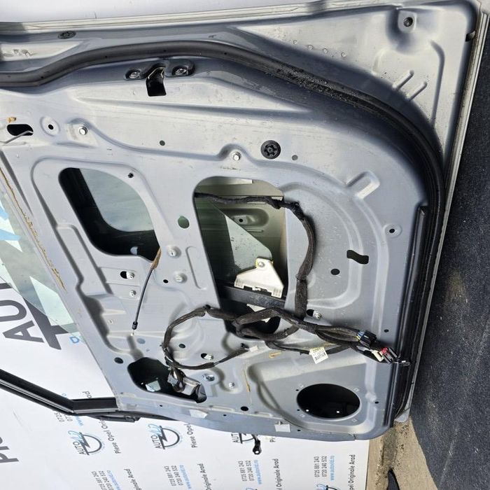 Portiera usa dreapta fata Opel Antara