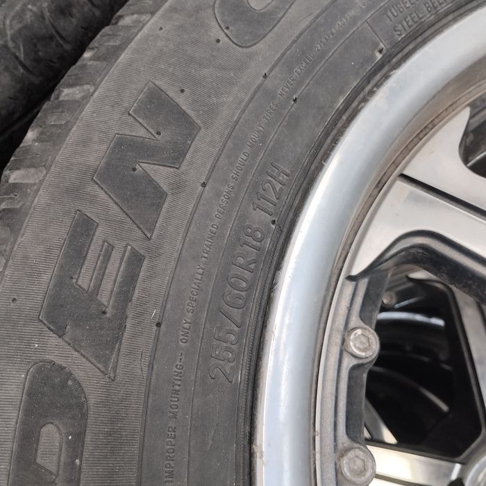 255/60 R18 , 5/120 разболтовка
