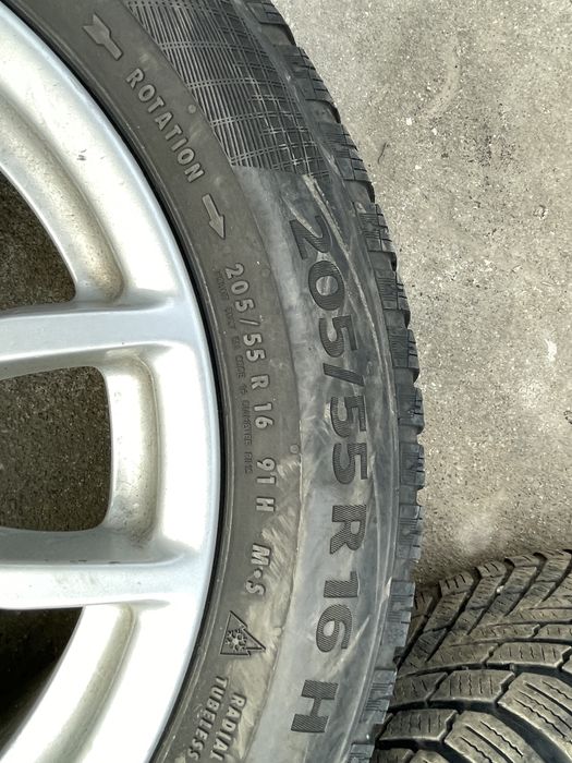se vand set jante bmw cu tot cu cauciucuri CONTINENTAL 205/55R/16H