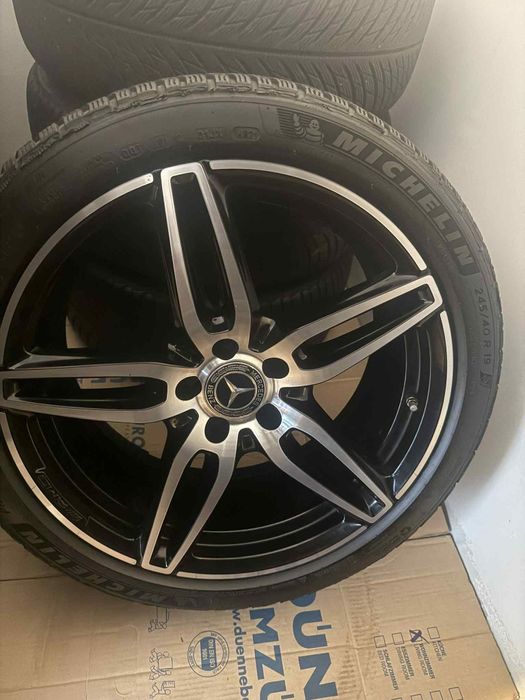 Mercedes Benz-джанти с гуми 245/40 R19 Michelin