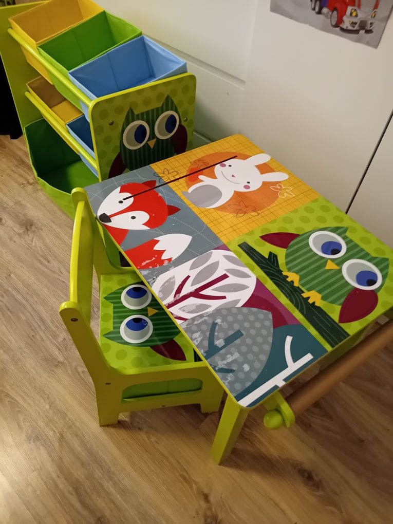 Комплект детски стол + бюро за рисуване+ шкаф за съхранение