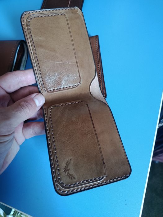 Портмоне из натуральной кожи