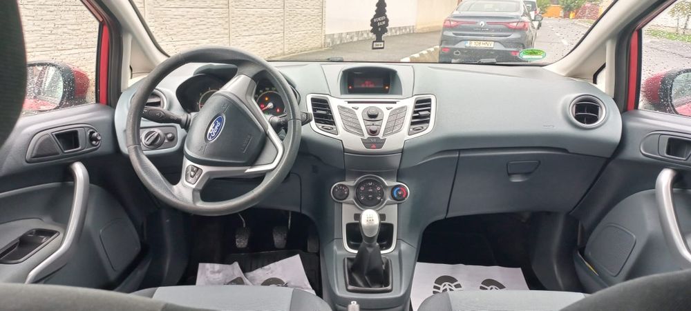 Ford Fiesta 1.3 benzina impecabil