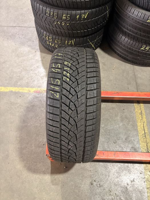 Anvelope iarna 215/45/17 Good Year Ultra Grip Performance 215 45 17