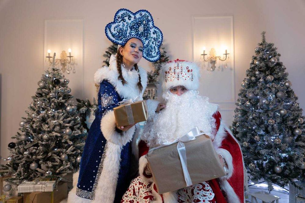 Дед Мороз и Снегурочка на ваш праздник!  по самым волшебным ценам!