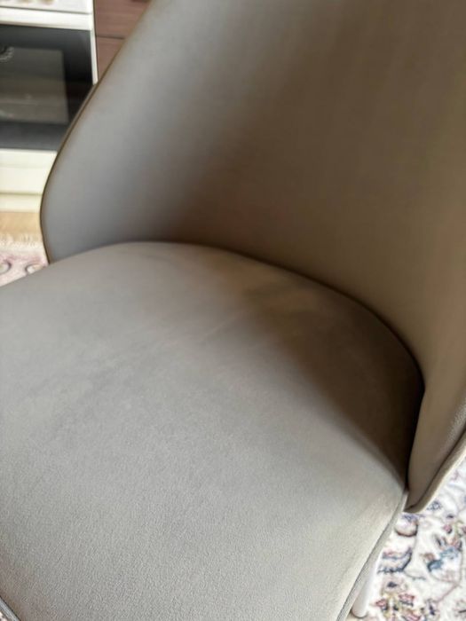 Продается стул кухонный