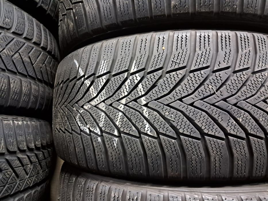 Anvelope second iarna 245 45 R17 Nexen