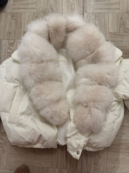 Geaca alba guler blana vulpe