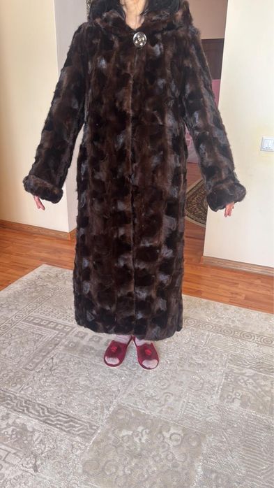 Продам норкавую шубу