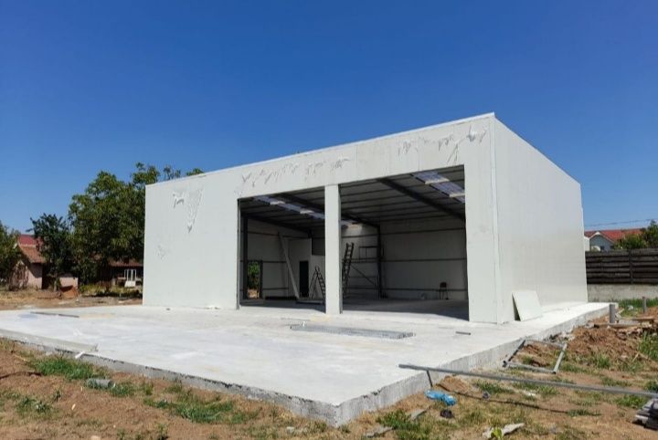 Vand hală metalică de pe 10 m lățime 20 lungime 4 m cu tot cu montaj